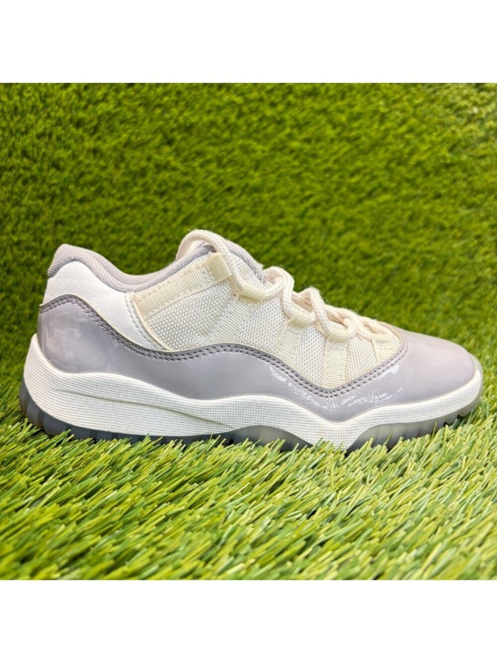 Nike Air Jordan 11 Retro Low Boys Size 1Y Gray White Basketball Shoes Sneakers